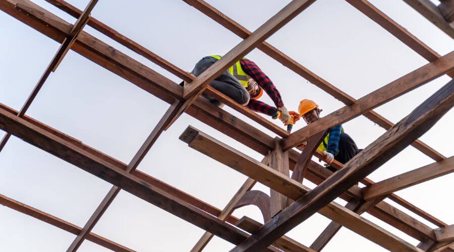 Professional gutter cleaning services in Murray City, OH